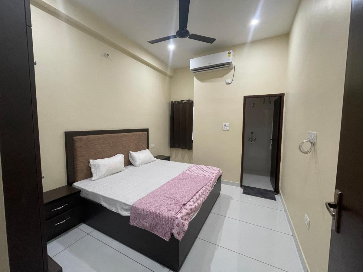 Bld Restaurant And Home Stay Dehradun Esterno foto